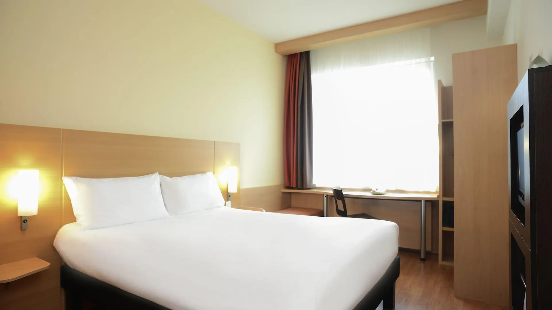 Hotel Ibis Paris Porte D'italie 3*